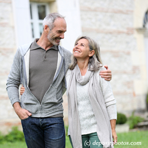 picture of Groton happy couple with relief of failed back surgical syndrome back pain